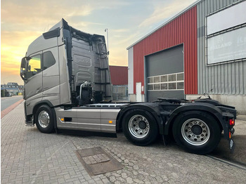 Vilcējs Volvo FH 16.650 FH16 6x4: foto 3