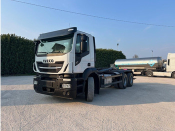 Pacēlājs ar āķi IVECO Stralis 460
