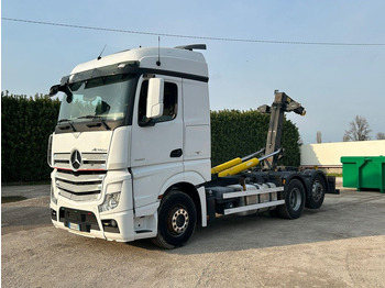 Pacēlājs ar āķi MERCEDES-BENZ Actros