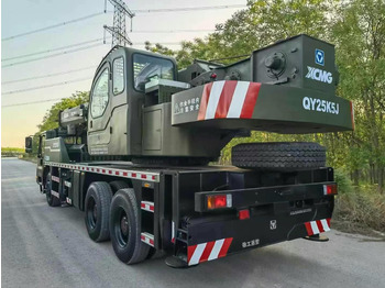 Autoceltnis XCMG QY25K5-1 25 ton truck crane: foto 3
