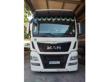 Vilcējs MAN TGX 18.440