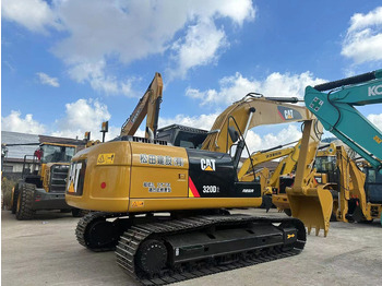 Kāpurķēžu ekskavators Caterpillar 320D2: foto 3