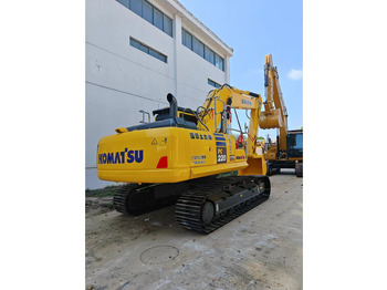 Kāpurķēžu ekskavators KOMATSU PC220-8