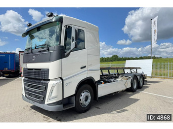 Konteineru vedējs/ Kravas automašīna ar noņemamā virsbūve VOLVO FH 500