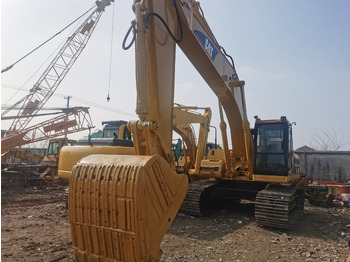 Kāpurķēžu ekskavators CATERPILLAR 325B