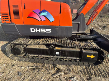 Kāpurķēžu ekskavators DOOSAN DH55