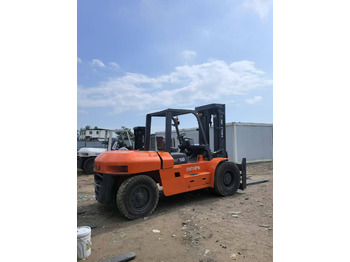 Dīzeļiekrāvējs HELI