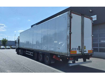 Puspiekabe slēgtā virsbūve