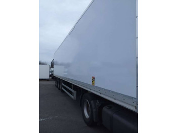 Puspiekabe slēgtā virsbūve