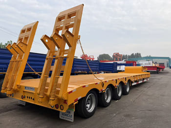 Puspiekabe zema profila platforma TITAN
