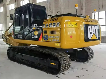 Kāpurķēžu ekskavators CATERPILLAR 320D