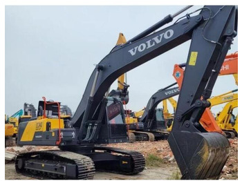 Kāpurķēžu ekskavators VOLVO EC240