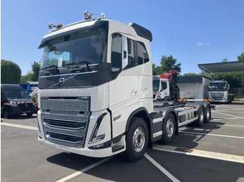 Jaunā Šasija kravas automašīna VOLVO FH16 750 8x4 Chassis: foto 5