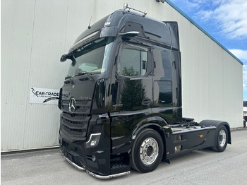 Vilcējs MERCEDES-BENZ Actros 1863