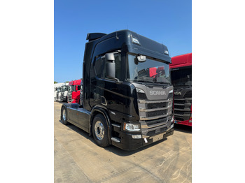 Vilcējs SCANIA R 500