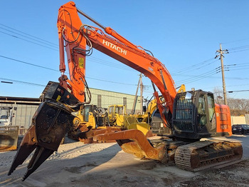 Kāpurķēžu ekskavators HITACHI ZX225