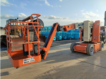 Izlices pacēlājs JLG