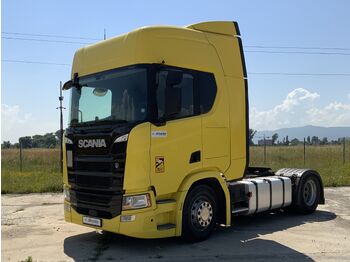 Vilcējs SCANIA R 450