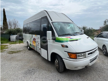 Mikroautobuss IVECO Daily
