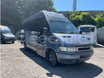 Mikroautobuss IVECO Daily