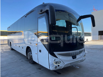 Starppilsētu autobuss IVECO Magelys