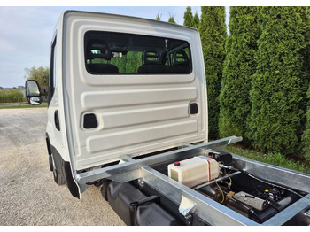 Komercauto pašizgāzējs Iveco 35C15 3.0: foto 4