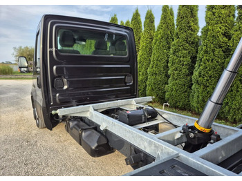 Komercauto pašizgāzējs Iveco 35C18 3.0 180KM: foto 4