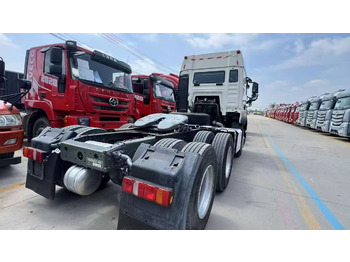 Vilcējs SINOTRUK howo 371,430 ,460 tractor multiple models used and stock new tractors Customizable: foto 5