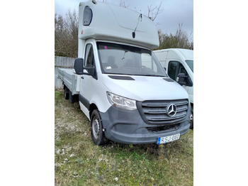 Automašīna ar kravas platformu MERCEDES-BENZ Sprinter