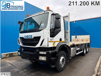 Bortu kravas automašīna/ Platforma IVECO Trakker