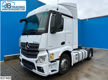 Vilcējs MERCEDES-BENZ Actros 1843