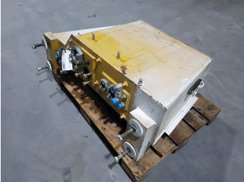 Hidraulika Cat 950H - Tank/Behälter/Reservoir: foto 2