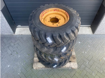 Riepas un diski - Celtniecības tehnika Everest 12.5-18 - Tire/Reifen/Band: foto 4