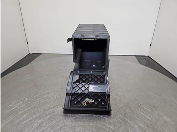 Rāmis/ Šasija - Celtniecības tehnika Liebherr 9705850002/9705850004-Toolbox/Werkzeugkasten: foto 5