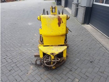 Strēle - Celtniecības tehnika Terex TL70S - Lifting framework/Schaufelarm/Giek: foto 3