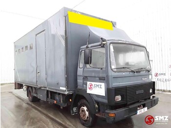 Kravas automašīna dzīvnieku pārvadāšanai IVECO Magirus