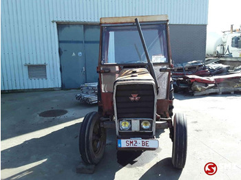 Traktors Massey Ferguson Machine: foto 2 Traktors Massey Ferguson Machine: foto 2