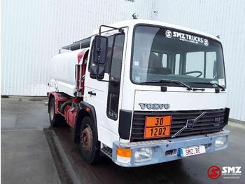Autocisterna VOLVO FL6