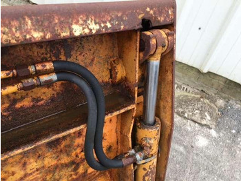 CASE 2340mm - Type tractopelle līzingu CASE 2340mm - Type tractopelle: foto 2