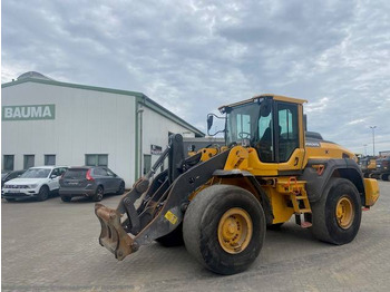 Riteņu iekrāvējs VOLVO L120H
