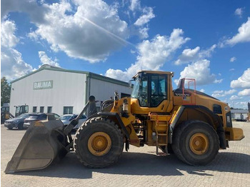Riteņu iekrāvējs VOLVO L150H