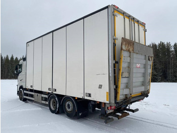 Kravas automašīna ar slēgto virsbūvi Volvo FH 13 500: foto 4