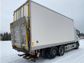 Kravas automašīna ar slēgto virsbūvi Volvo FH 13 500: foto 5