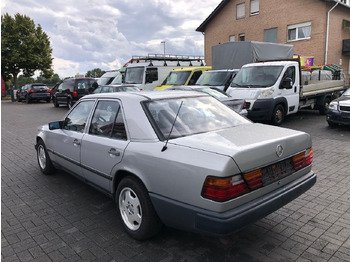 Sedans Mercedes-Benz W124 E 260: foto 4