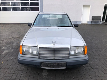 Sedans Mercedes-Benz W124 E 260: foto 5