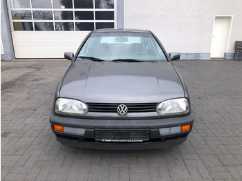 Sedans Volkswagen Golf 1.8 GL Klima: foto 5 Sedans Volkswagen Golf 1.8 GL Klima: foto 5