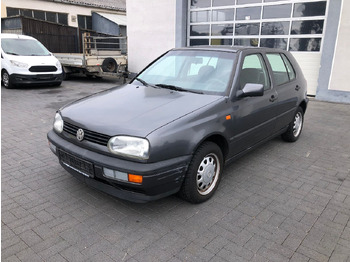 Sedans Volkswagen Golf 1.8 GL Klima: foto 3 Sedans Volkswagen Golf 1.8 GL Klima: foto 3