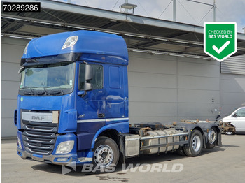 Konteineru vedējs/ Kravas automašīna ar noņemamā virsbūve DAF XF 460