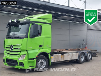 Konteineru vedējs/ Kravas automašīna ar noņemamā virsbūve MERCEDES-BENZ Actros 2545