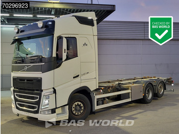 Konteineru vedējs/ Kravas automašīna ar noņemamā virsbūve VOLVO FH 540